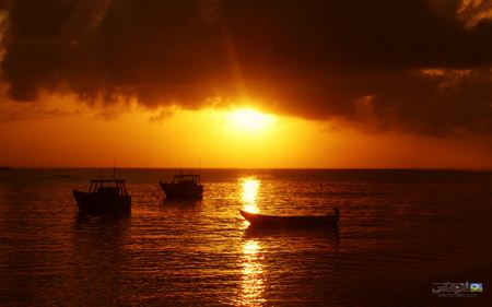 orange-sun-set-sea[1].jpg